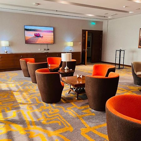Lavender Hotel Al Nahda Дубай Екстериор снимка