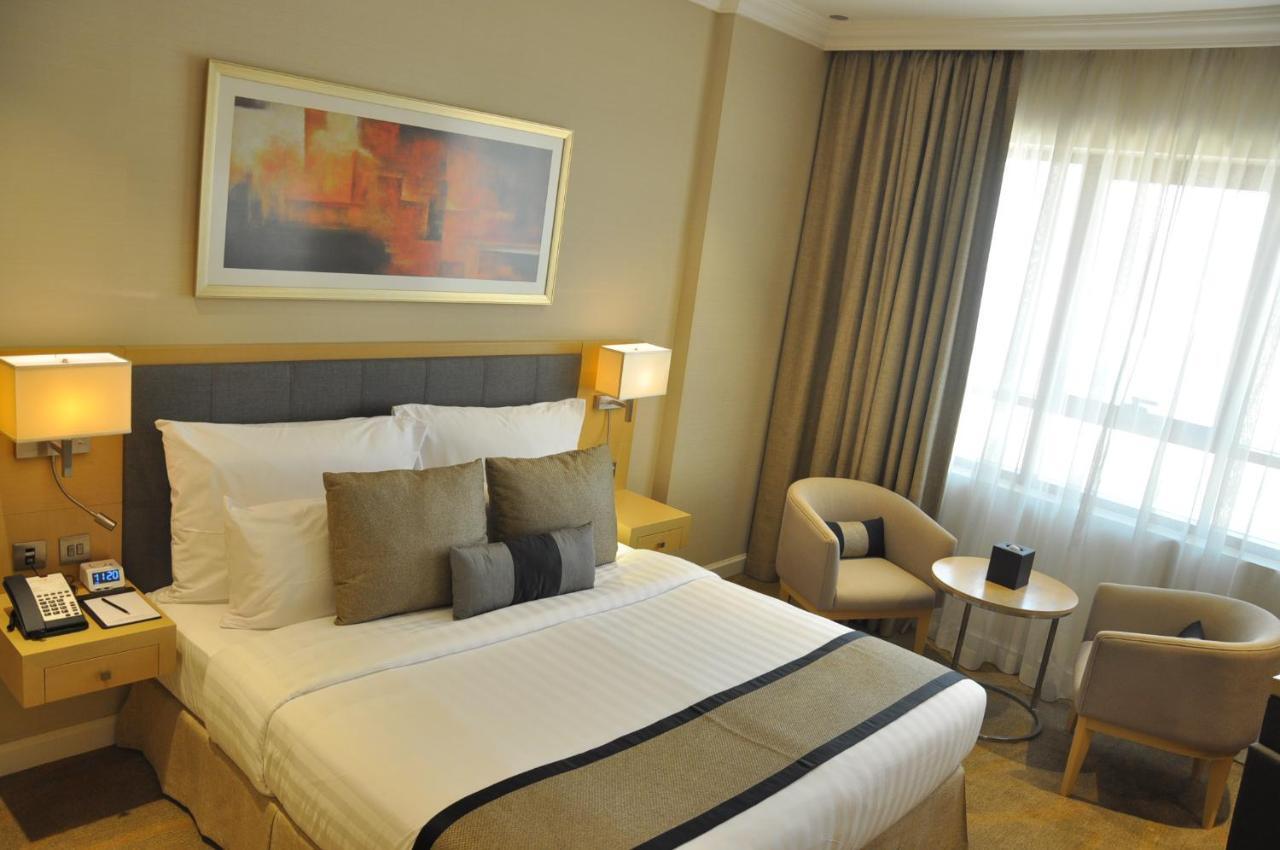 Lavender Hotel Al Nahda Дубай Екстериор снимка