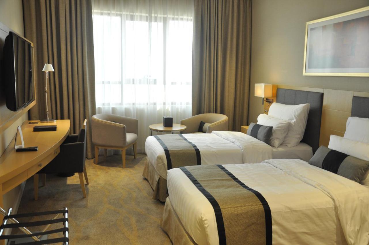 Lavender Hotel Al Nahda Дубай Екстериор снимка