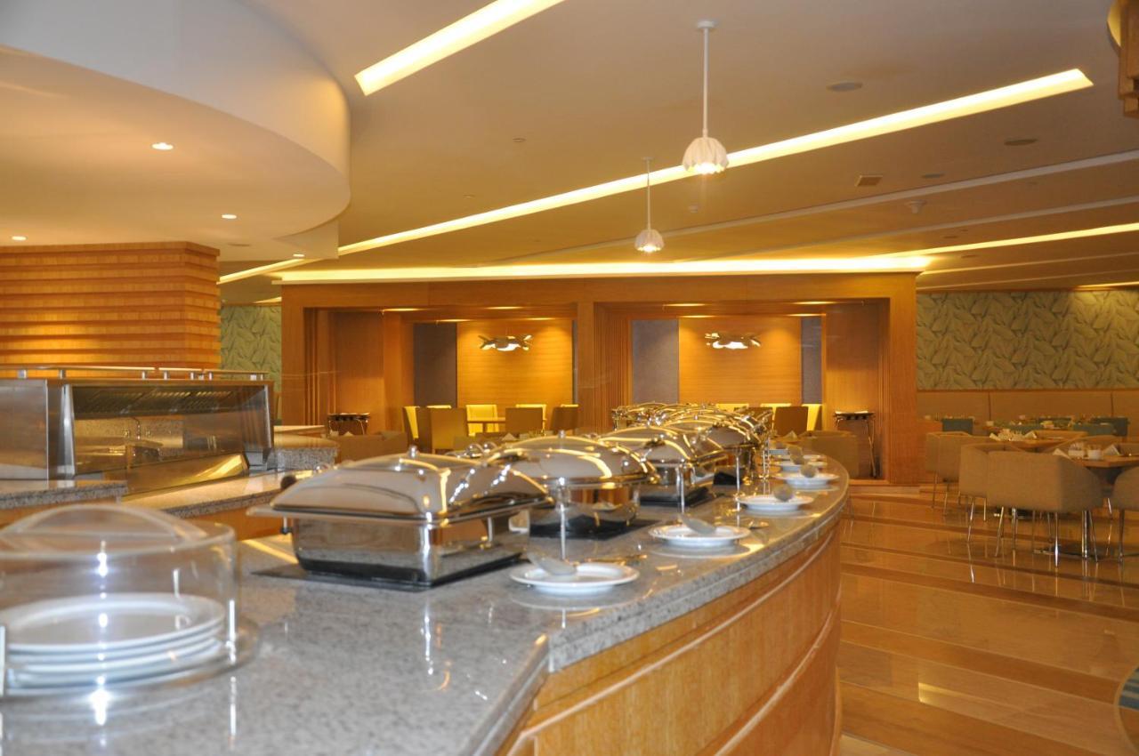 Lavender Hotel Al Nahda Дубай Екстериор снимка