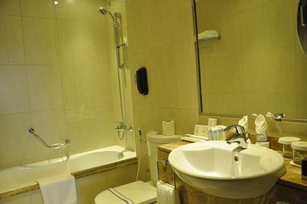 Lavender Hotel Al Nahda Дубай Стая снимка